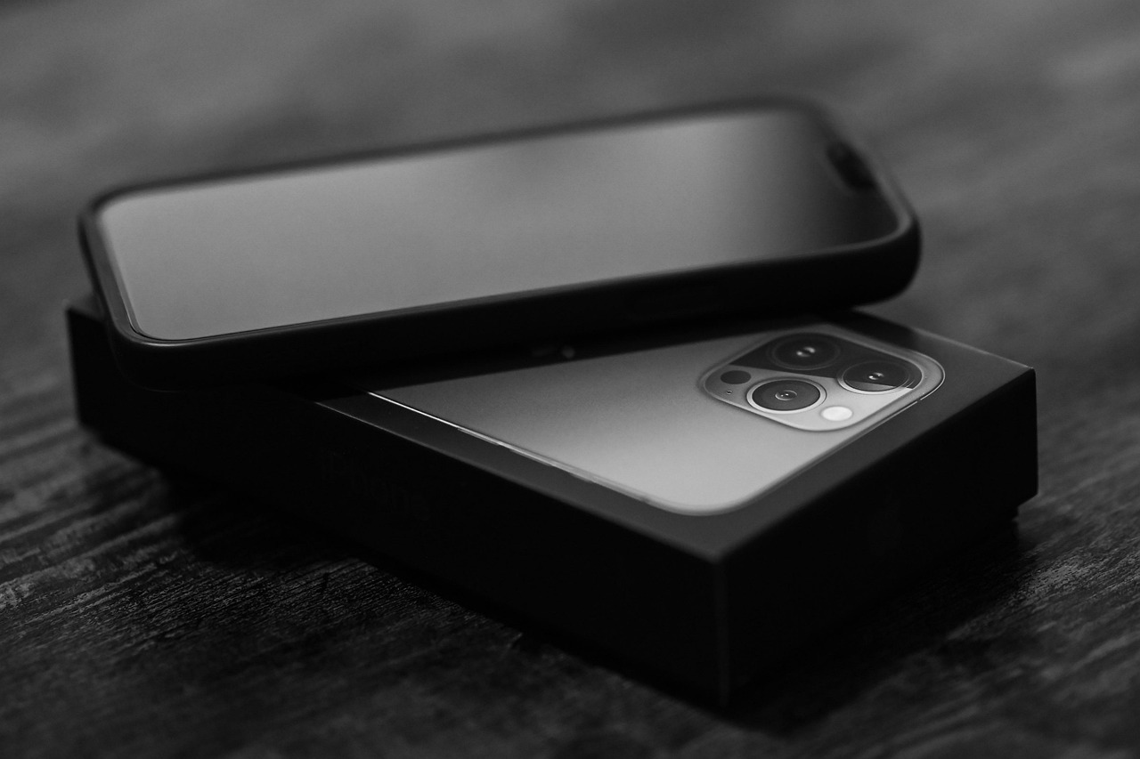 iPhone 18 Pro Max Cases: Show Your Personality